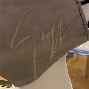 Meet your Posher, Bobby